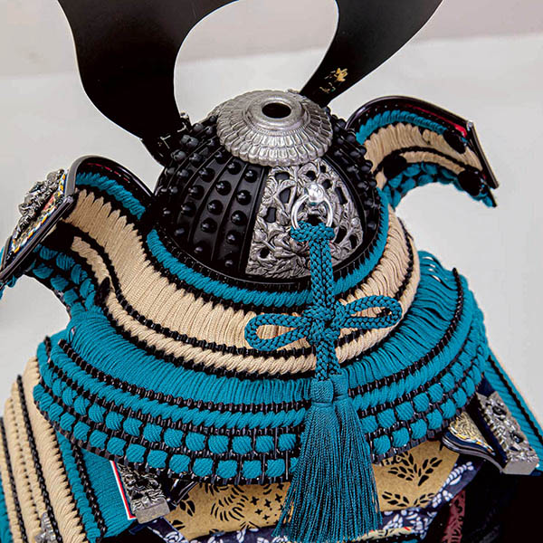 平安豊久　 五月人形　雄山作 聖登 極細小札 正絹糸縅 燻し銀金物 鎧飾り　詳細画像