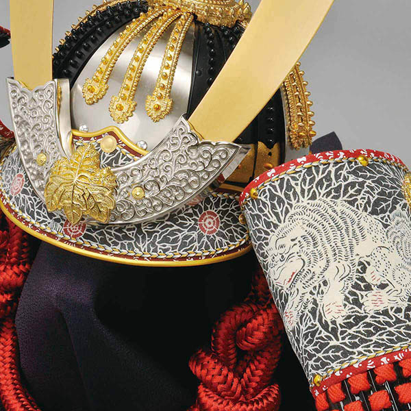 平安豊久　 五月人形　雄山作 収納白糸褄取 兜 収納飾り　詳細画像
