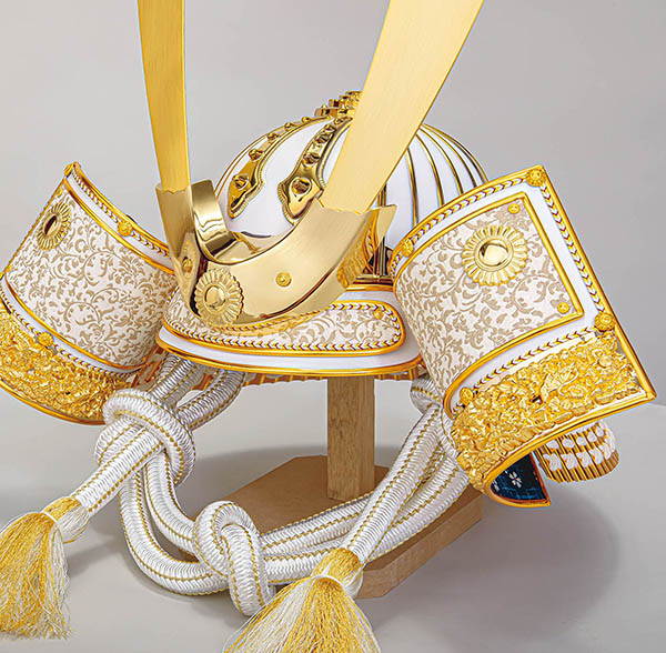 平安豊久　 五月人形　平安豊久作 源 げん 着用兜 収納飾り 寄木細工 LED照明付き 飾り台　詳細画像