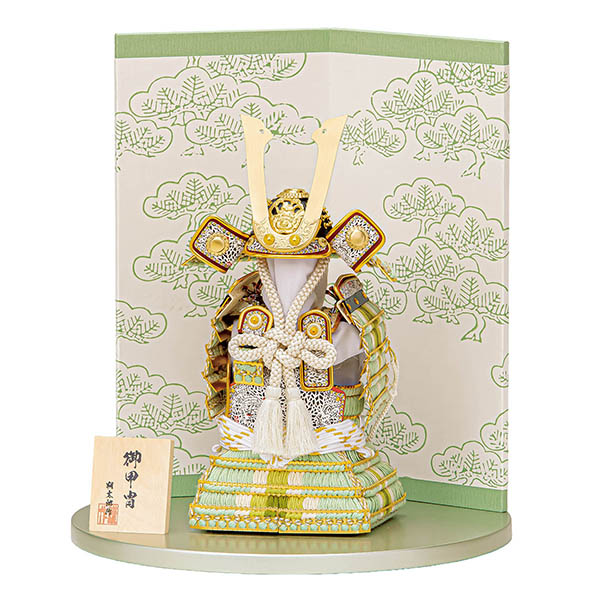 武蔵朔太郎作 奉納淡緑糸沢瀉 鎧飾り