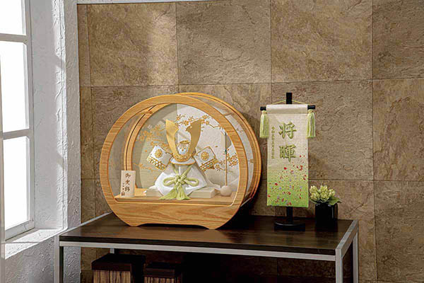 五月人形 平安豊久 平安豊久作 佑介 円型 丸型 木製 木目 アクリルケース飾り 詳細画像 平安豊久 五月人形 平安豊久作 佑介 円型 丸型 木製 木目 アクリルケース飾り 詳細画像