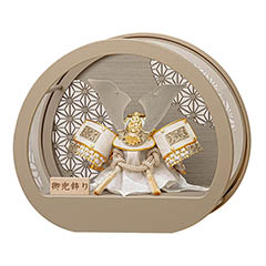 五月人形: 友和 モカ塗り 円形 丸型 麻の葉文様 兜 アクリルケース飾り