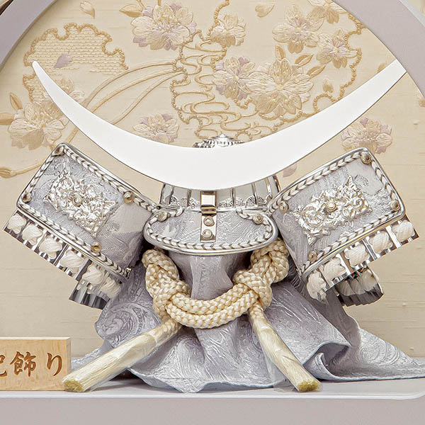 平安豊久　 五月人形　銀政宗 伊達政宗 円形 丸型 兜 アクリルケース飾り　詳細画像