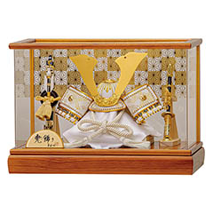 五月人形: 和真 兜 アクリルケース飾り