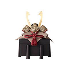 五月人形: 雄山作 無双雀黒小札紅梅威 兜 単品 櫃付き GH-031-KT