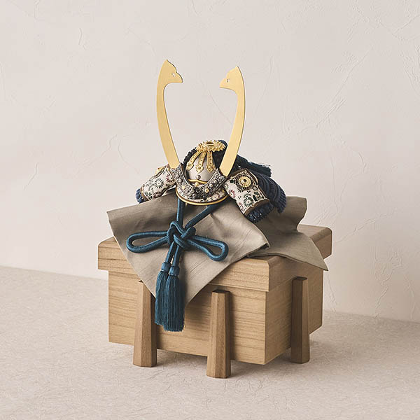 五月人形 平安豊久 雄山作 暁紺糸威 兜 単品 櫃付き GH-032-KT 詳細画像 平安豊久 五月人形 雄山作 暁紺糸威 兜 単品 櫃付き GH-032-KT 詳細画像