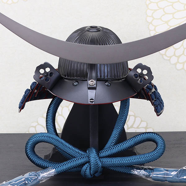 平安豊久　 五月人形　雄山作 漆黒伊達政宗 兜 単品 櫃付き GH-051-KT　詳細画像