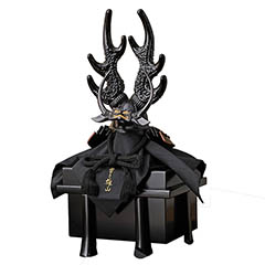 五月人形: 雄山作 本多忠勝 兜 単品 櫃付き GH-052-KT