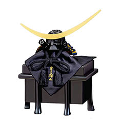 五月人形: 雄山作 伊達政宗 兜 単品 櫃付き GH-053-KT