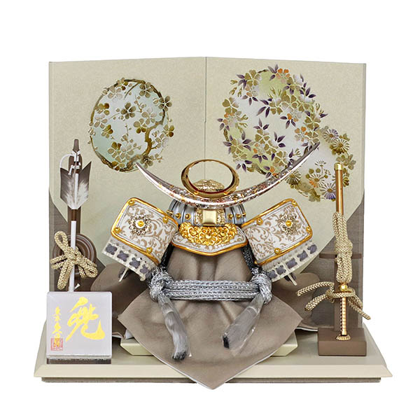 久月 兜 平飾り 正絹 薄墨糸縅 清流丸紋二曲屏風 【D-47】