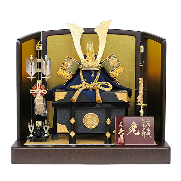 久月 兜 平飾り 正絹 緋縅 鉄刀木調台屏風 【D-50】