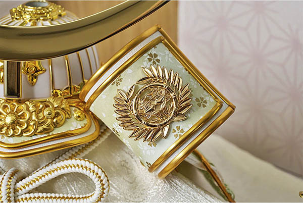 五月人形 久月 久月 兜 収納飾り 正絹 若草段縅 伊達政宗 白木 木目 詳細画像 久月 五月人形 久月 兜 収納飾り 正絹 若草段縅 伊達政宗 白木 木目 詳細画像