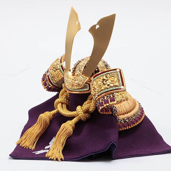 久月　 五月人形　久月 兜 収納飾り 正絹 緋縅　詳細画像