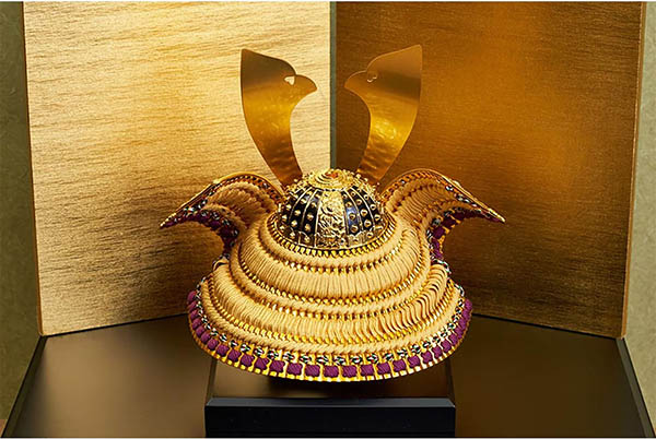 久月　 五月人形　久月 兜 収納飾り 正絹 緋縅　詳細画像