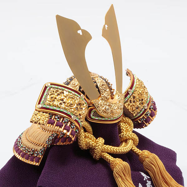 久月　 五月人形　久月 兜 収納飾り 正絹 緋縅　詳細画像