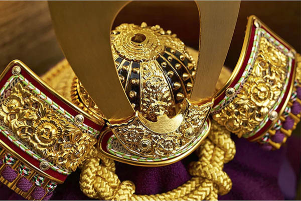 久月　 五月人形　久月 兜 収納飾り 正絹 緋縅　詳細画像