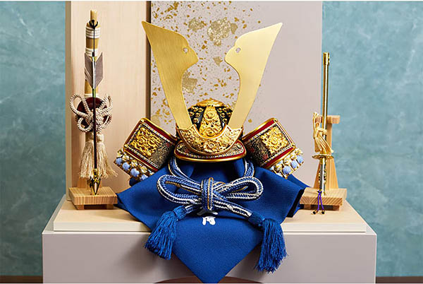 久月　 五月人形　久月 兜 収納飾り 正絹 青裾濃縅 白木 木目　詳細画像