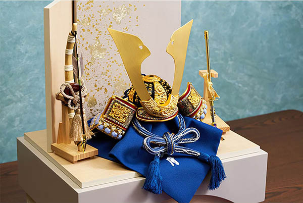 久月　 五月人形　久月 兜 収納飾り 正絹 青裾濃縅 白木 木目　詳細画像