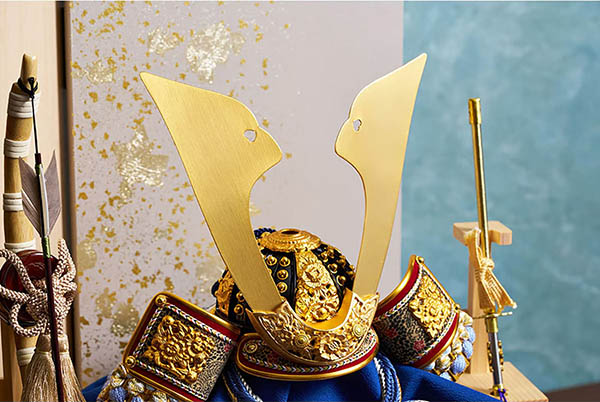 久月　 五月人形　久月 兜 収納飾り 正絹 青裾濃縅 白木 木目　詳細画像