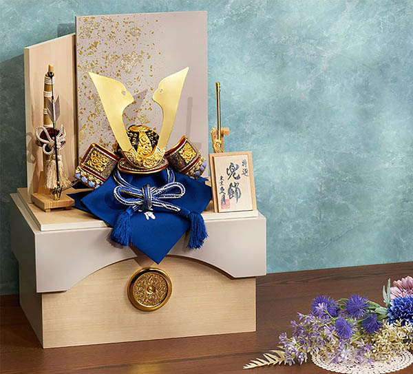 久月　 五月人形　久月 兜 収納飾り 正絹 青裾濃縅 白木 木目　詳細画像