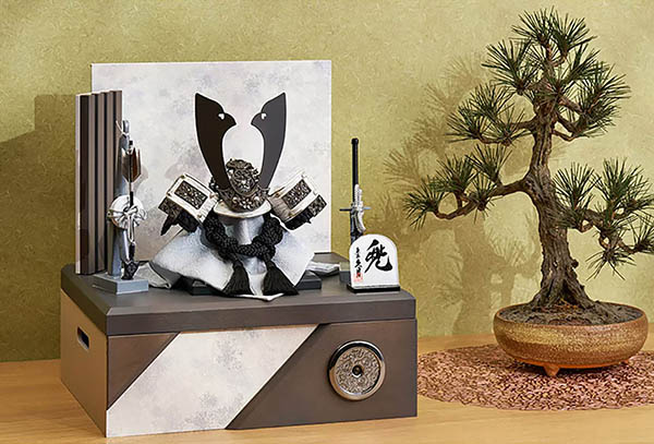 五月人形 久月 久月 兜 収納飾り 正絹 黒糸縅 詳細画像 久月 五月人形 久月 兜 収納飾り 正絹 黒糸縅 詳細画像