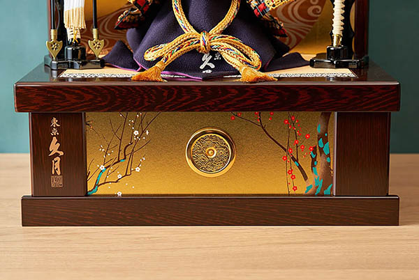 五月人形 久月 久月 兜 収納飾り 正絹 緋縅 光琳梅二曲屏風 収納箱 詳細画像 久月 五月人形 久月 兜 収納飾り 正絹 緋縅 光琳梅二曲屏風 収納箱 詳細画像