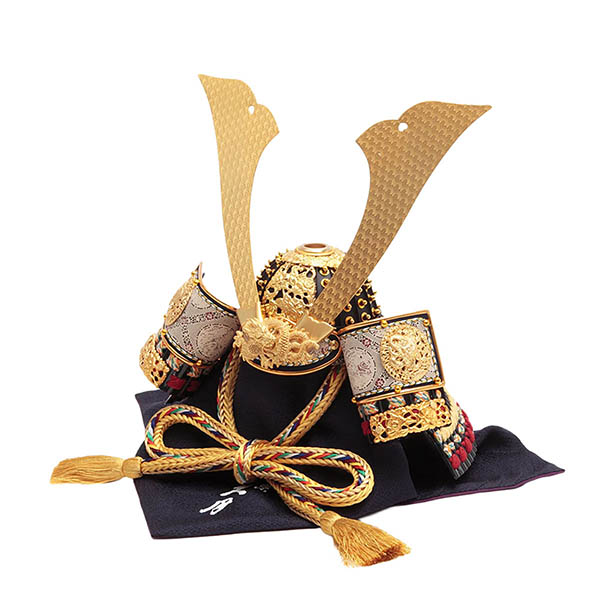 五月人形 久月 久月 兜 収納飾り 正絹 緋縅 光琳梅二曲屏風 収納箱 詳細画像 久月 五月人形 久月 兜 収納飾り 正絹 緋縅 光琳梅二曲屏風 収納箱 詳細画像