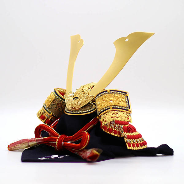 五月人形 久月 久月 兜 収納飾り 正絹 赤糸縅 赤春慶唐草二曲屏風収納箱 詳細画像 久月 五月人形 久月 兜 収納飾り 正絹 赤糸縅 赤春慶唐草二曲屏風収納箱 詳細画像