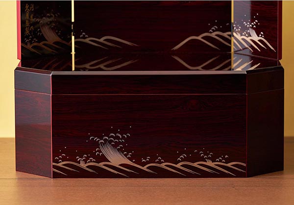 久月　 五月人形　鈴木利光作 兜 収納飾り 本金箔押 正絹 朱糸縅 久月監製　詳細画像