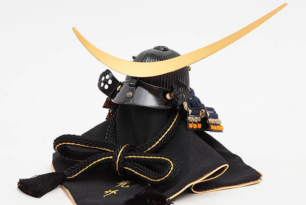 久月　 五月人形　中村宗光作 伊達政宗 兜 平飾り 正絹 紺糸縅 久月監製　詳細画像