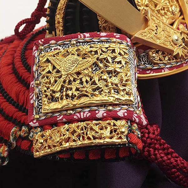 久月　 五月人形　中村宗光作 竹雀之兜 平飾り 正絹 赤糸縅 久月監製　詳細画像