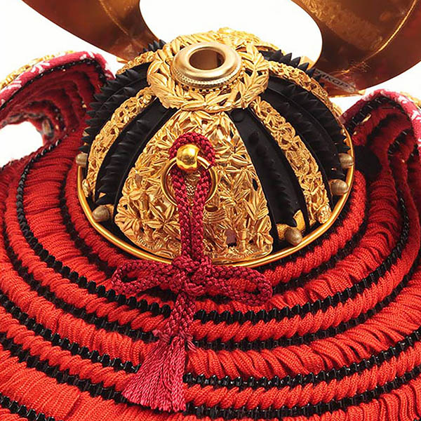 久月　 五月人形　中村宗光作 竹雀之兜 平飾り 正絹 赤糸縅 久月監製　詳細画像