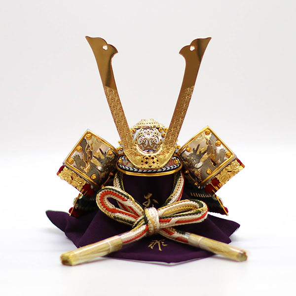 久月　 五月人形　上原玉鳳作 兜 平飾り 正絹 萌黄縅 久月監製　詳細画像