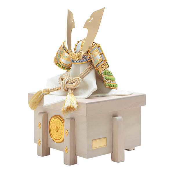 久月　 五月人形　上原玉鳳作 兜 平飾り 正絹 萌黄段縅 久月監製 白木 木目　詳細画像