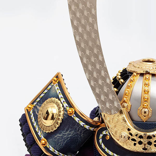 久月　 五月人形　大越広孝作 兜 収納飾り 緋糸沢瀉縅 久月監製 緑松蒔絵二曲屏風 収納箱　詳細画像