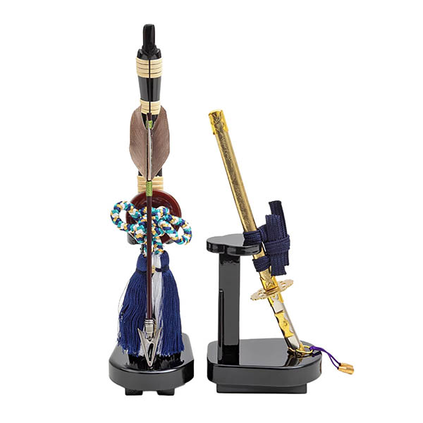 久月　 五月人形　大越広孝作 兜 収納飾り 緋糸沢瀉縅 久月監製 緑松蒔絵二曲屏風 収納箱　詳細画像