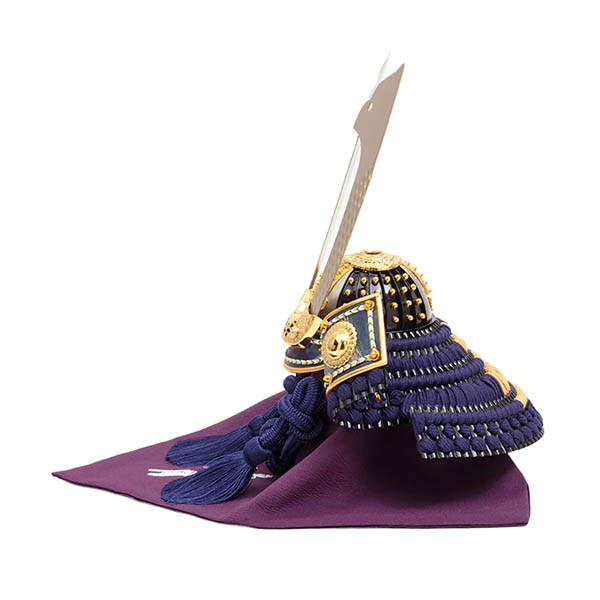 久月　 五月人形　大越広孝作 兜 収納飾り 緋糸沢瀉縅 久月監製 緑松蒔絵二曲屏風 収納箱　詳細画像