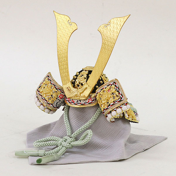 久月　 五月人形　平安武久作 本金箔押 兜 収納飾り 正絹 白緑匂縅 久月監製 鶴に桜二曲屏風 タモ収納箱　詳細画像