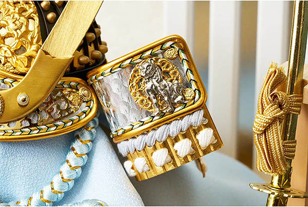 五月人形 久月 久月作 獅狛之兜 平飾り 正絹 水色匂縅 緑針松屏風 甲冑師 鈴木利光 詳細画像 久月 五月人形 久月作 獅狛之兜 平飾り 正絹 水色匂縅 緑針松屏風 甲冑師 鈴木利光 詳細画像