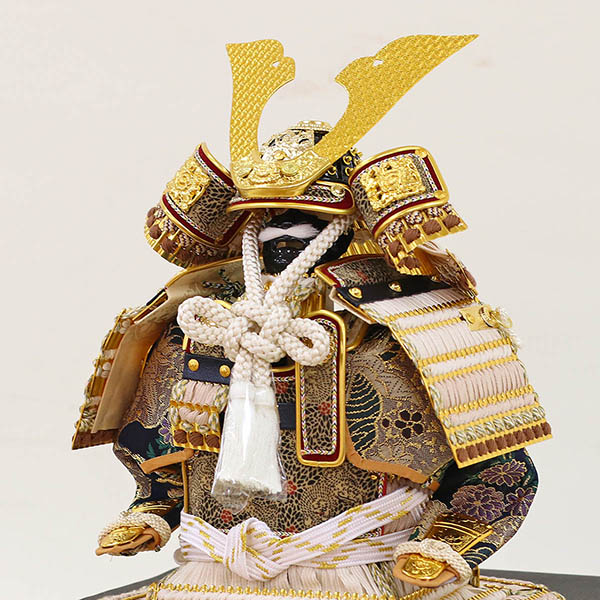 五月人形 久月 久月 大鎧 平飾り 正絹 薄茶裾濃縅 大層雲屏風 詳細画像 久月 五月人形 久月 大鎧 平飾り 正絹 薄茶裾濃縅 大層雲屏風 詳細画像