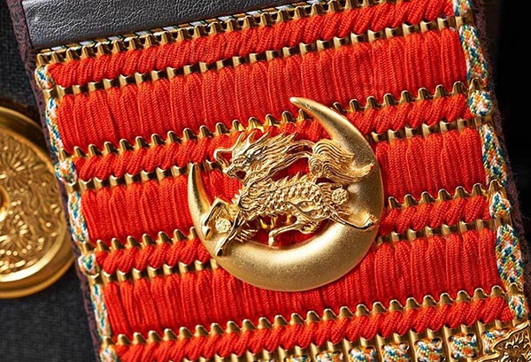 久月　 五月人形　久月作 麒麟児大鎧 高床台飾り 正絹 朱糸縅 麒麟児二曲屏風 甲冑師 鈴木利光　詳細画像