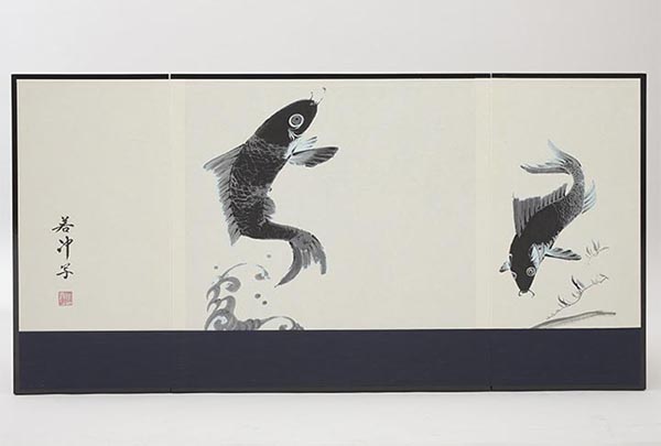 五月人形 久月 久月作 王者同丸飾り 正絹 黒糸縅 越前手漉和紙墨絵屏風 ワダエミ監修 甲冑師 中村宗光 詳細画像 久月 五月人形 久月作 王者同丸飾り 正絹 黒糸縅 越前手漉和紙墨絵屏風 ワダエミ監修 甲冑師 中村宗光 詳細画像