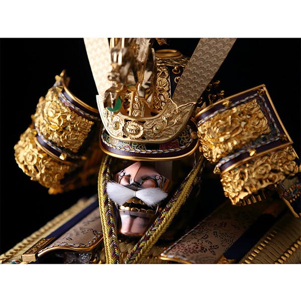 久月　 五月人形　久月作 彫金仁王大鎧 高床台飾り 正絹 緋縅 駿河古典蒔絵 甲冑師 鈴木利光　詳細画像