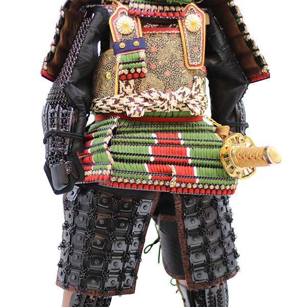 久月　 五月人形　中村宗光作 英傑 立ち姿 鎧飾り 正絹 萌黄沢瀉縅 久月監製　詳細画像