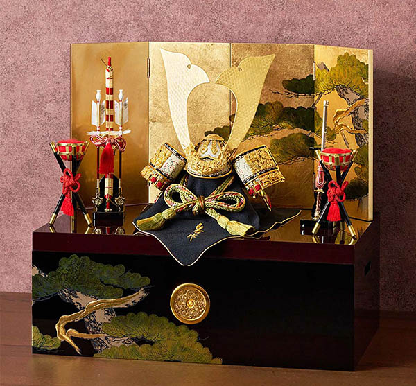 久月　 五月人形　久月作 仁王之兜 収納飾り 正絹 萌黄裾濃縅  甲冑師 鈴木利光 久月当主監製　詳細画像