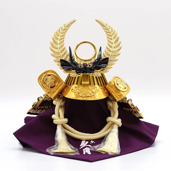 久月　 五月人形　久月 戦国武将 兜 収納飾り 正絹 白糸縅 徳川家康公 駿河古典蒔絵 白木 木目　詳細画像