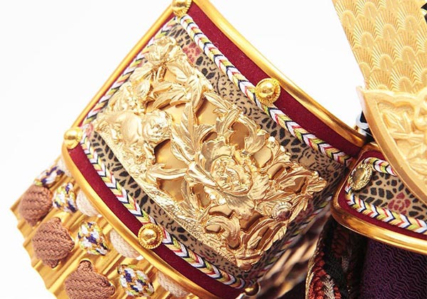 久月　 五月人形　銘木 栃 兜 二引 収納飾り 正絹 茶糸裾後縅 白木 木目　詳細画像