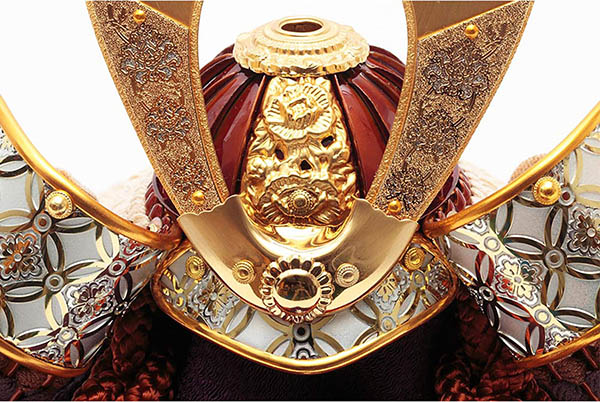 久月　 五月人形　銘木 ウォールナット 兜 二引き 収納飾り 正絹 薄茶糸縅 木目　詳細画像