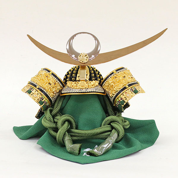 久月　 五月人形　銘木 檜 上杉謙信 兜 二引き 収納飾り 正絹 萌黄裾濃縅 白木 木目　詳細画像