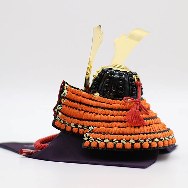 久月　 五月人形　加藤峻厳作 兜 平飾り 朱糸縅 張り合わせ小札 久月監製　詳細画像